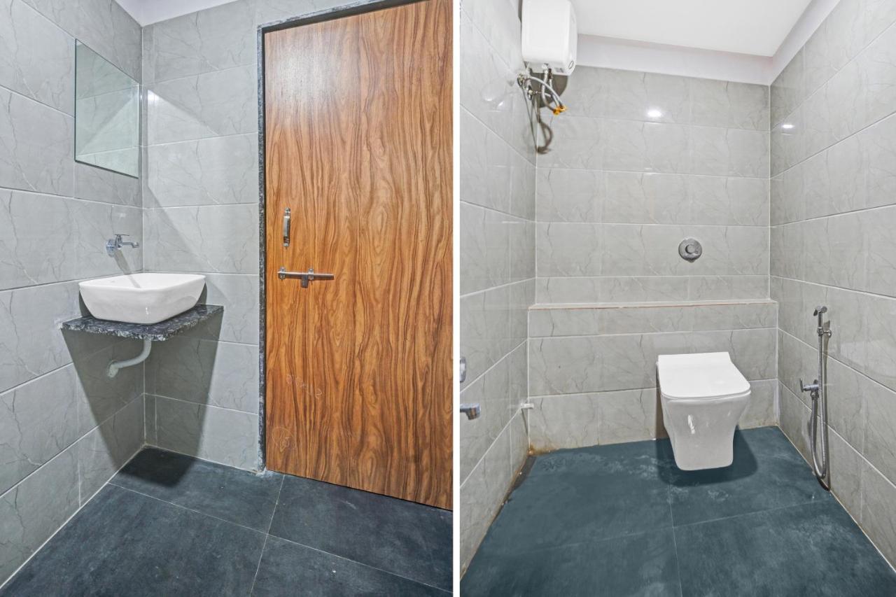 Collection O 83775 Hotel 4King Surat Buitenkant foto